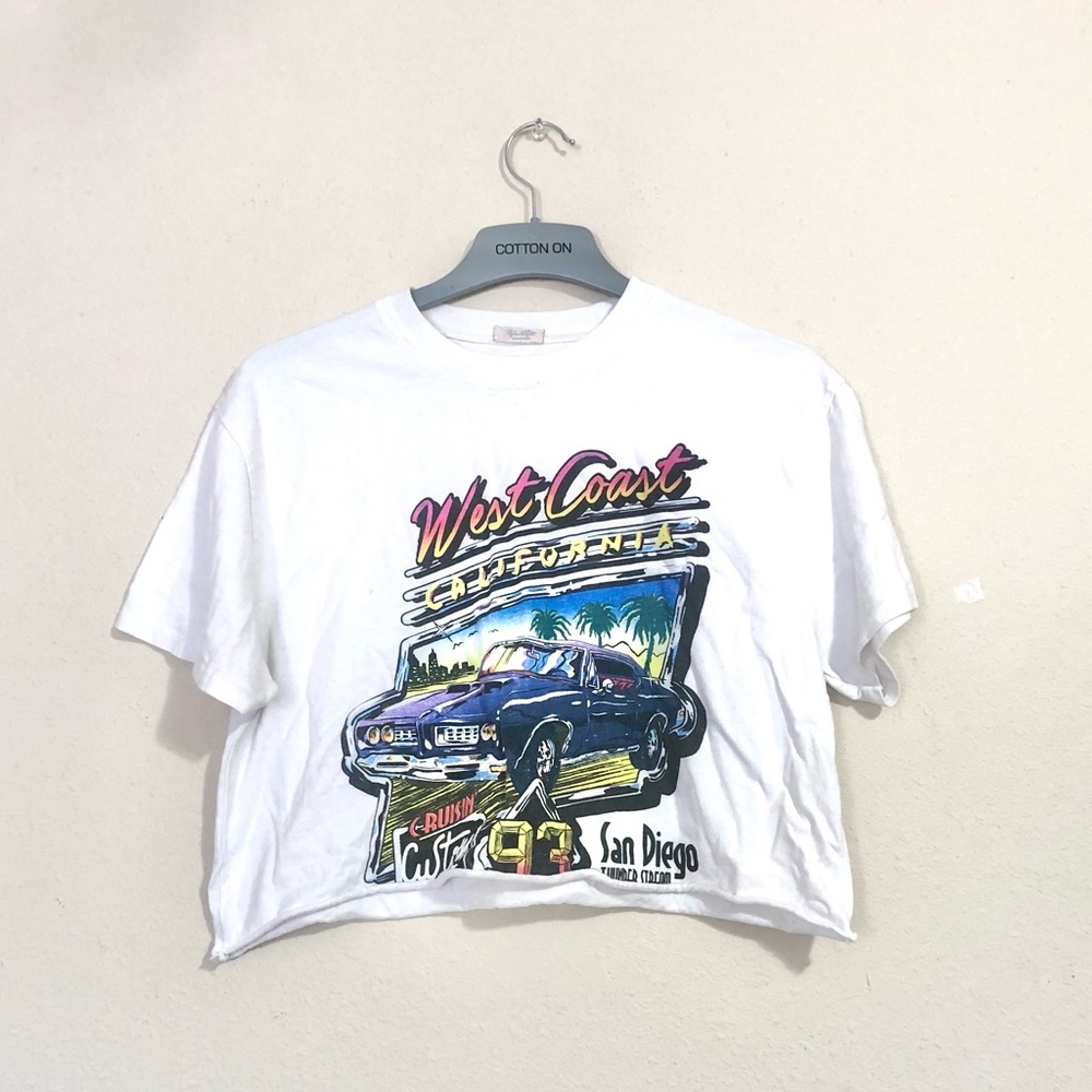Cropped tee